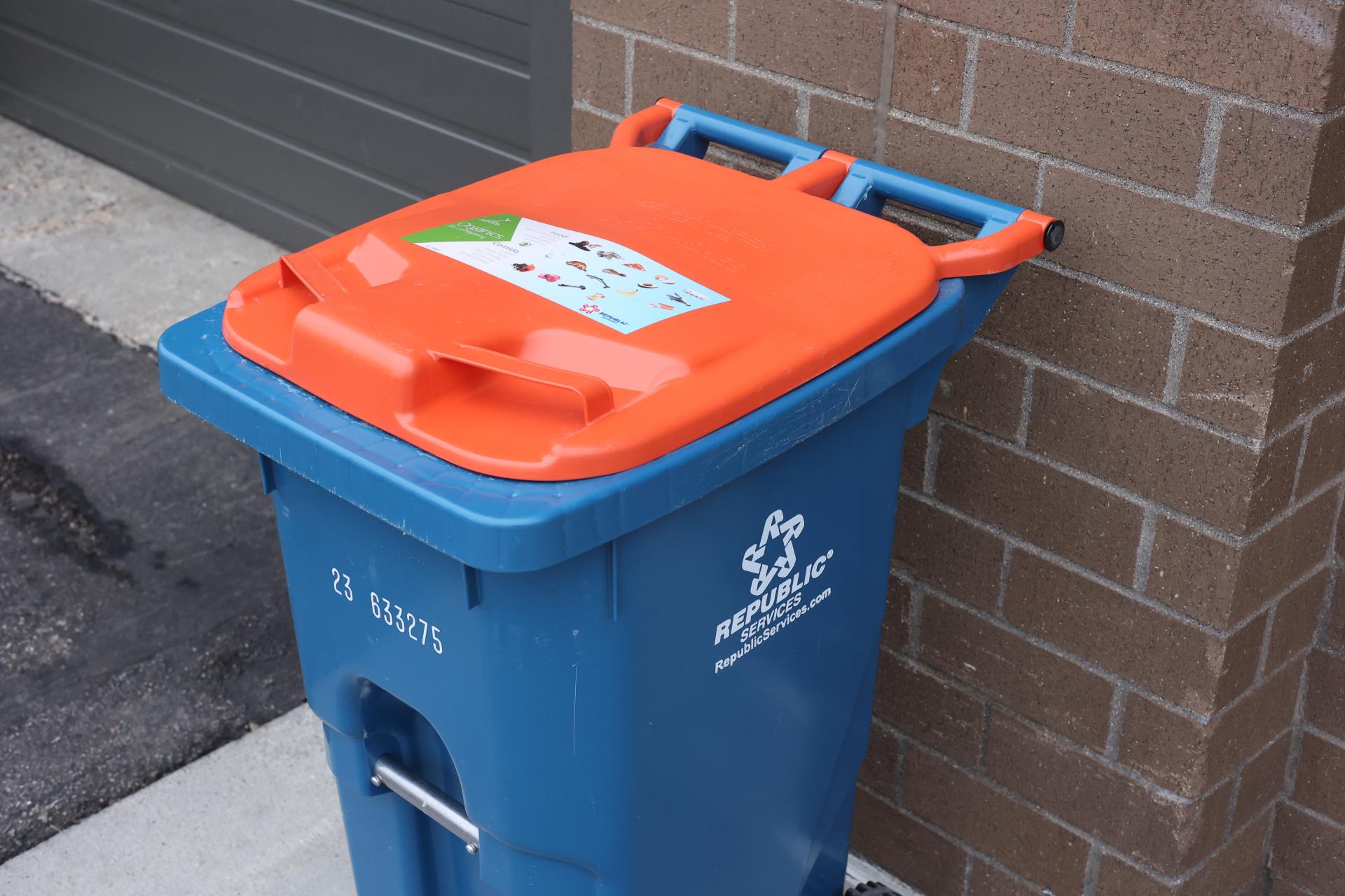 Republic Services Weekly Curbside Recycling Cart