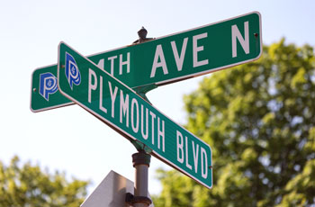 Image of the Plymouth Boulevard street sign