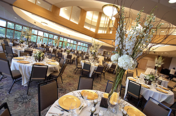 Wedding at the Plymouth Creek Center