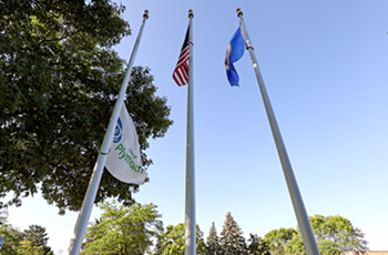 Plymouth_Flag_Half_Mast_2019thumb